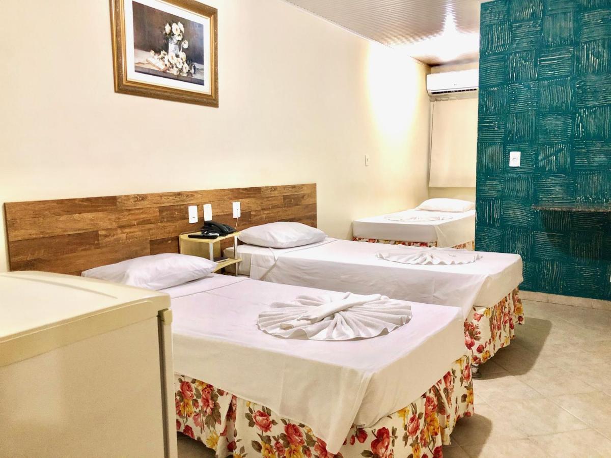 Hotel E Churrascaria Los Pagos Линярес Екстериор снимка